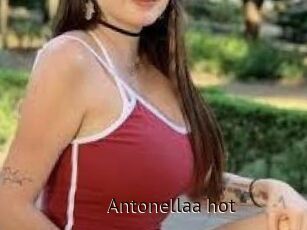 Antonellaa_hot