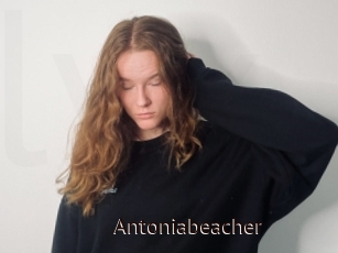 Antoniabeacher