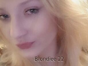 Blondiee_22