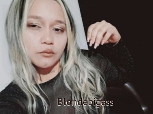 Blondebigass