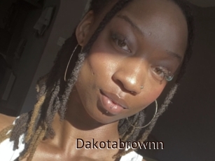 Dakotabrownn