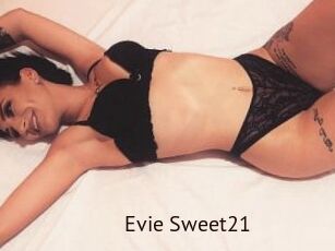 Evie_Sweet21