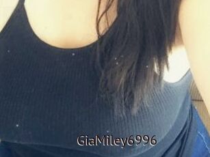 GiaMiley6996