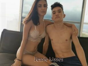 Jessie_kisses