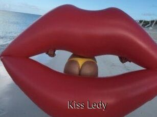 Kiss_Ledy