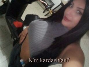 Kim_kardashian7