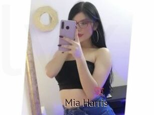 Mia_Harris