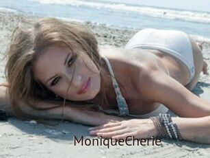 MoniqueCherie